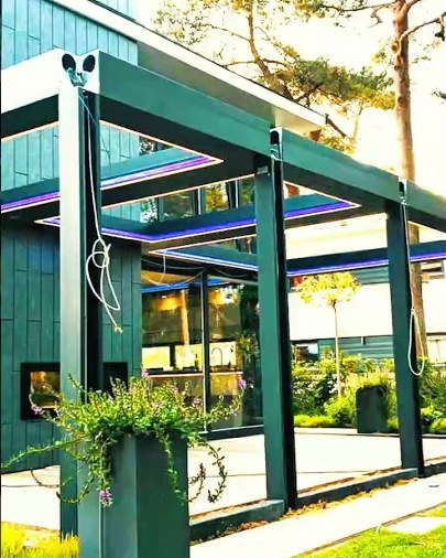 Three-module louvered pergola: 4×2 + 4×2 + 4×4 m