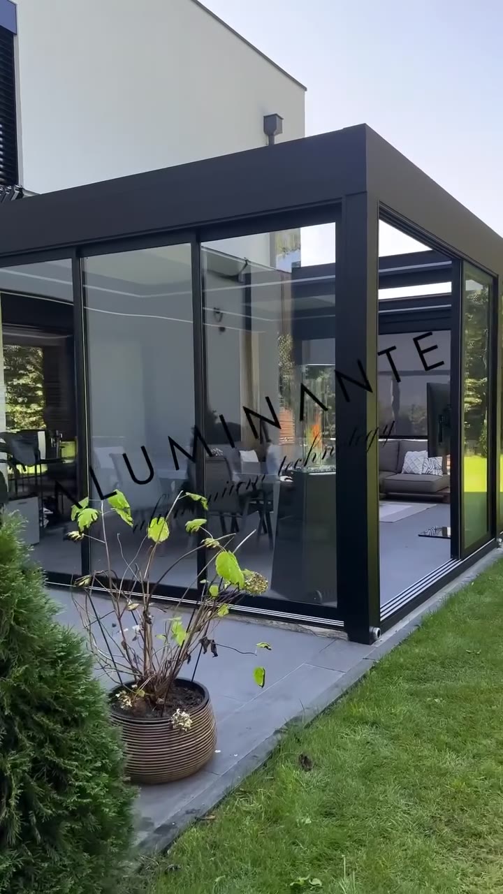 ACURA Q25 pergola 7&nbsp;×&nbsp;4 m with ORIZZONTE Thermo sliding glass and zip screens